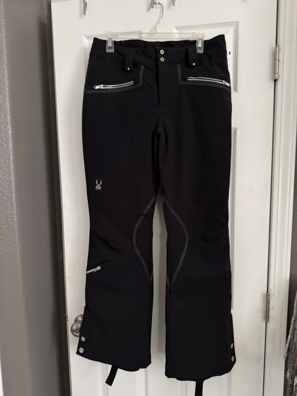 Spyder Black Straight-Leg Ski Pants with Silver Zippers 10short